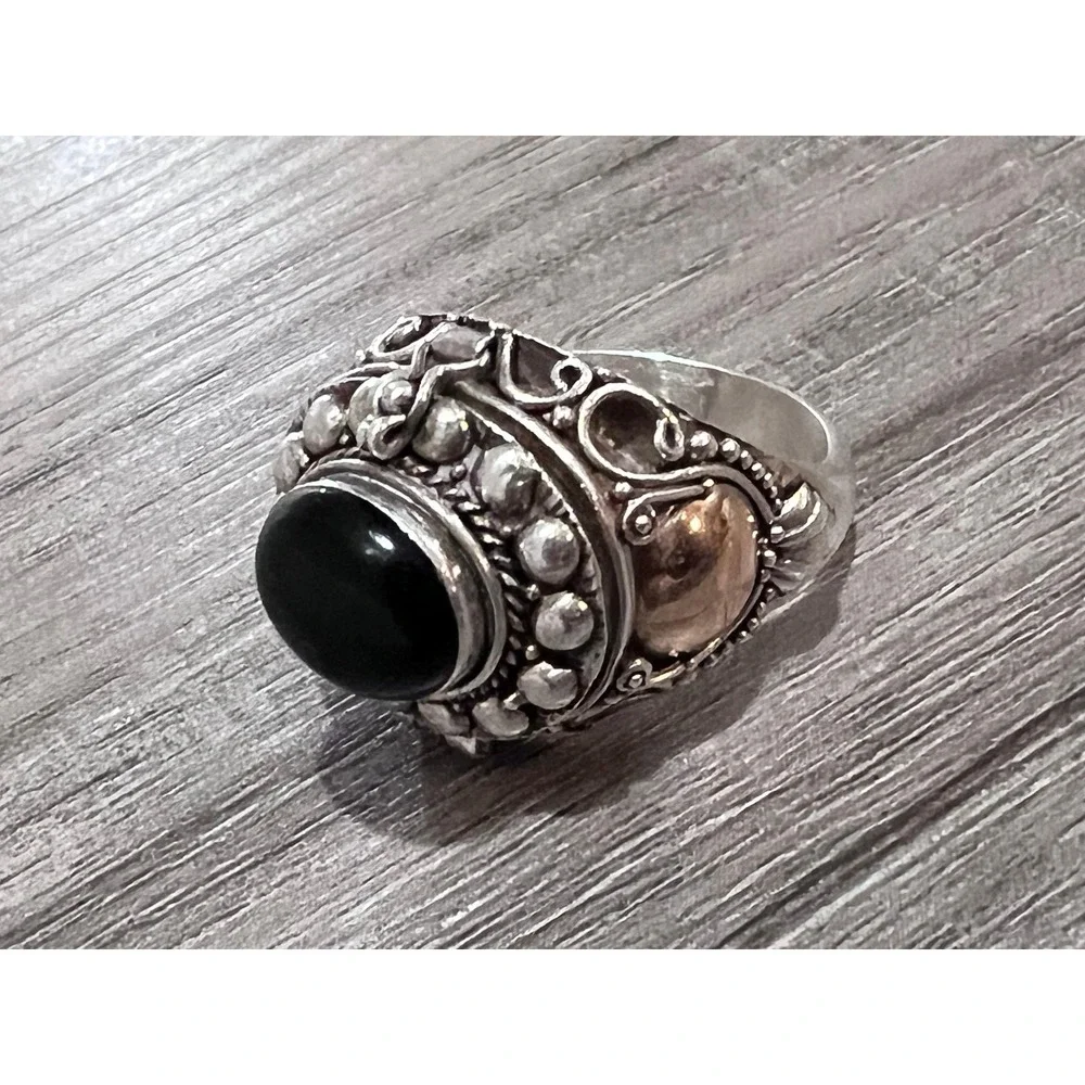 Vintage 1990's Black Onyx Poison Ring Sterling Silver Locket Ring sz 6.5